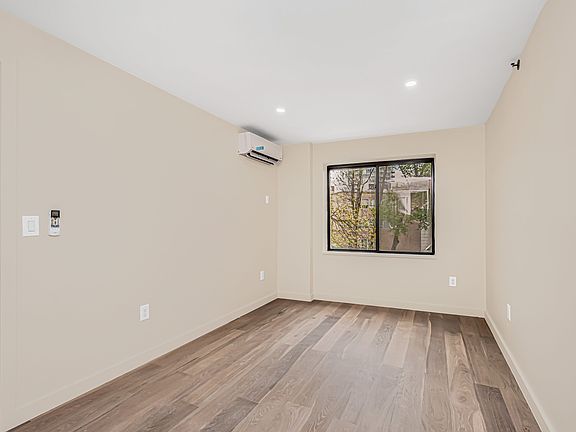 5th image of 3641 Johnson Ave #4C