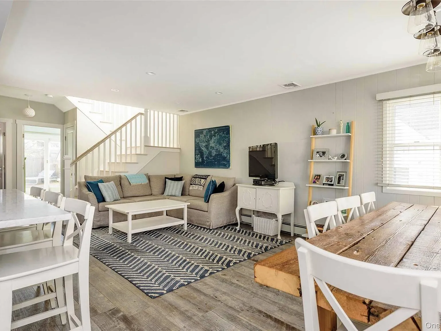 4 bed, 2.0 bath, 1700 sqft, $5,699 — Photo 4