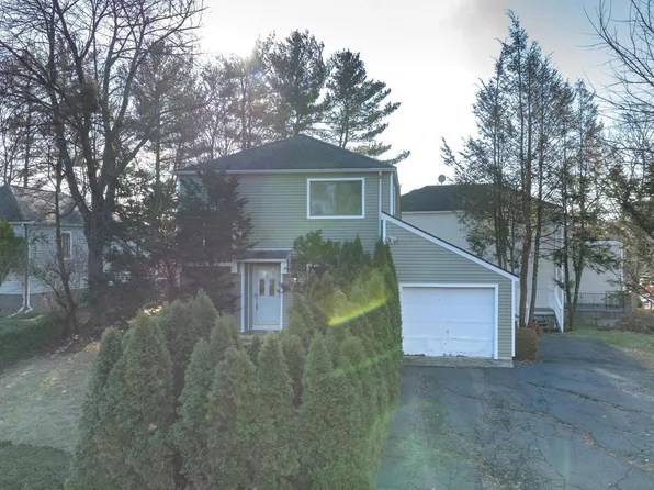 2 Dry Hill Court, Norwalk, CT 06851