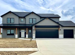 8881 Saffron Cv, Fort Wayne, IN 46818