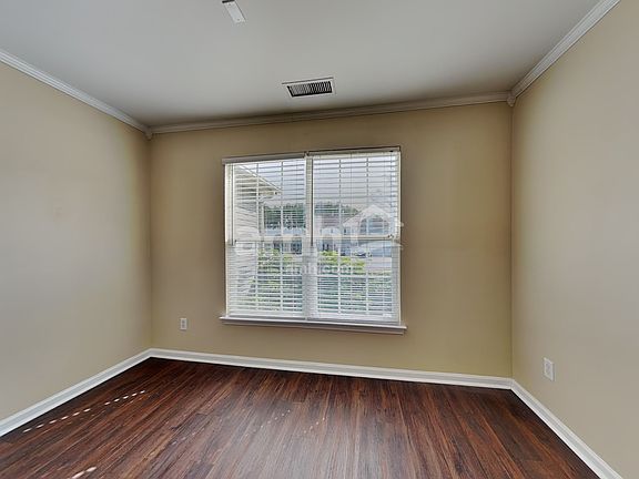 5th image of 3319 Covelo Ct