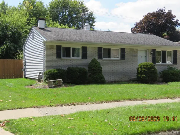 31833 Lafler Dr, Rockwood, MI 48173