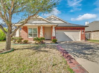 921 Penny Royal Ct, Arlington, TX 76002