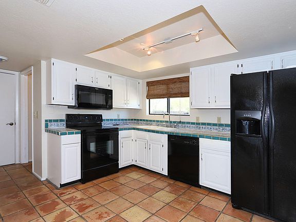 5th image of 1285 E Paseo Alegre