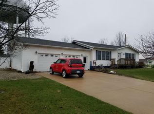 100 Jones St, Spring Valley, MN 55975