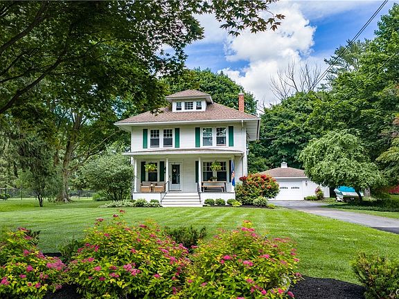 2nd image of 3066 E Lake Rd