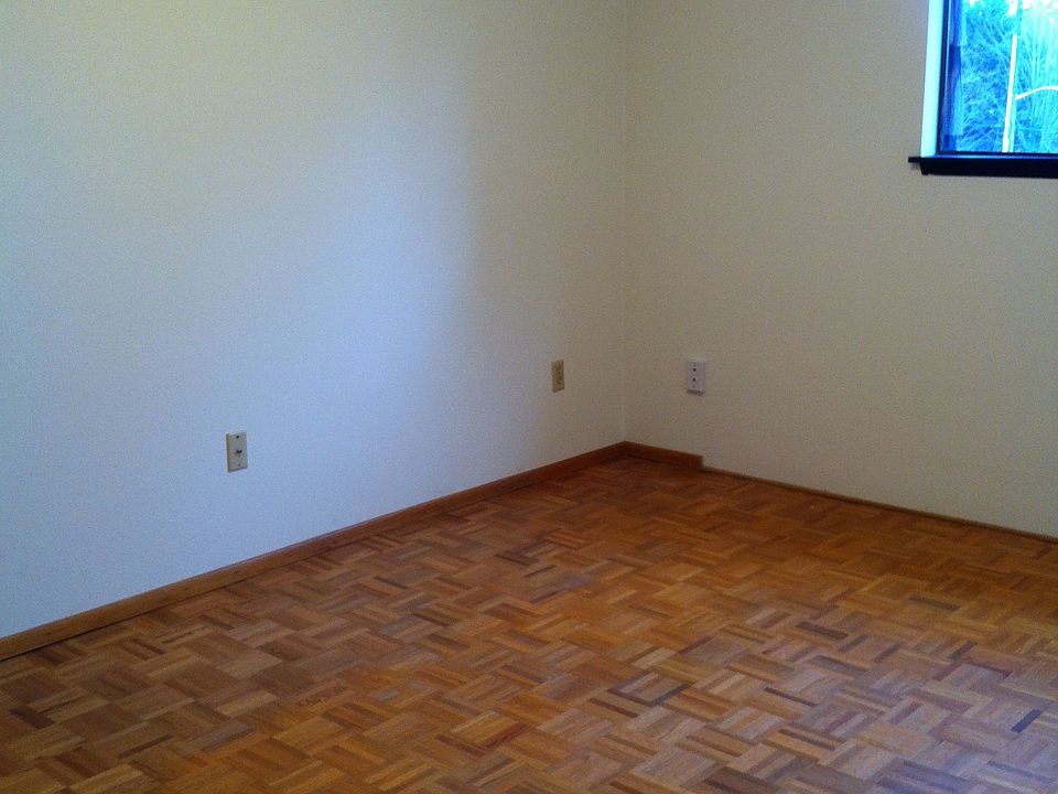 1st image of 5208 21st Ave NE