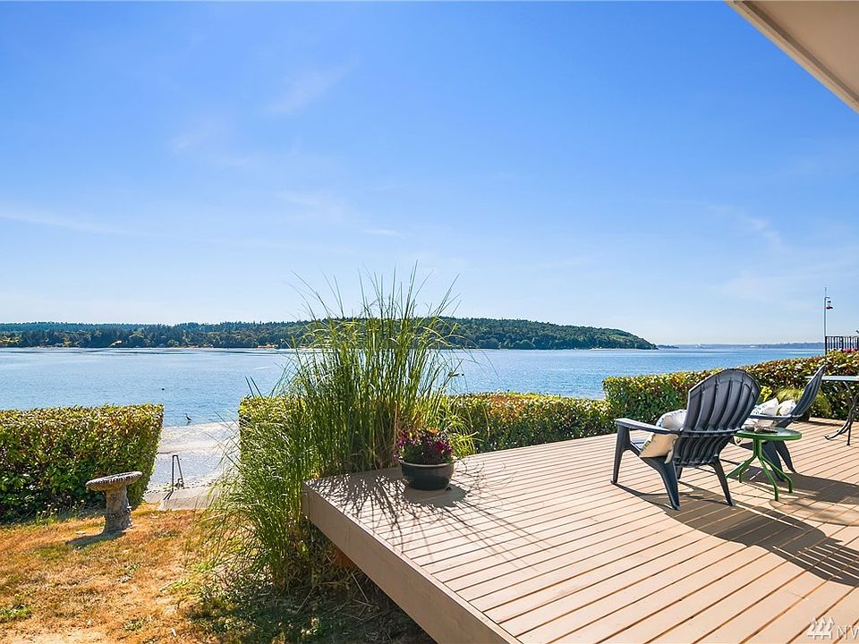 Quartermaster Harbor Waterfront