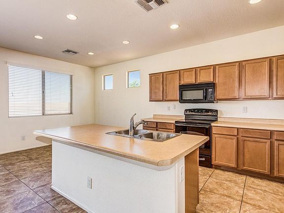 4th image of 6798 N 87th Ln