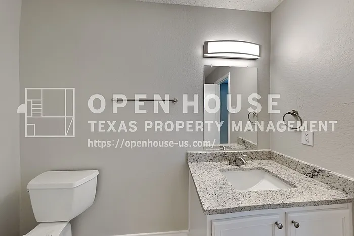 1305 Highcrest Dr — Photo 11