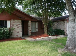 2710 Knoxville Dr, League City, TX 77573
