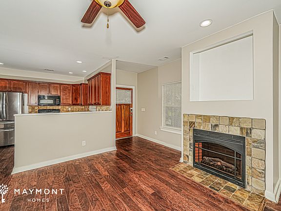 3rd image of 245 Hathaway Ln