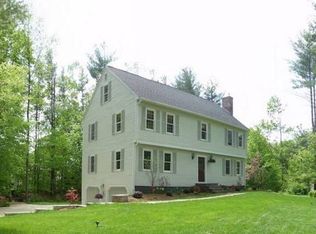 2 Upper Flanders Rd, Amherst, NH 03031