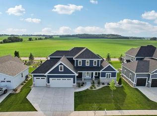 811 Walter Run, Waunakee, WI 53597