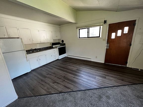 2nd image of 1455 McPherson Ave APT 8