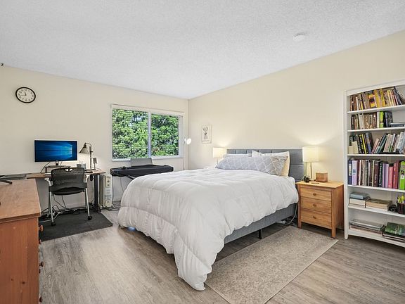 5th image of 5947 Armaga Spring Rd Unit L