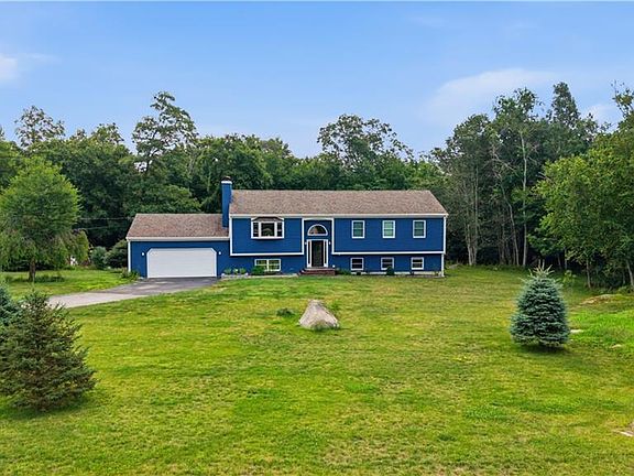 4th image of 7 Fox Ridge Dr