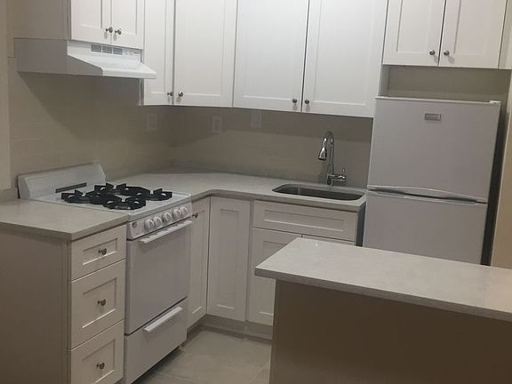 2nd image of 3752 62nd St APT 2B