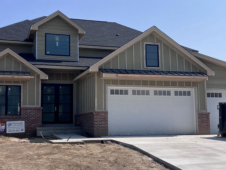 1st image of 2707 S 224th Cir