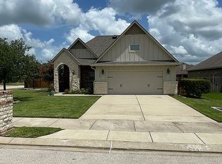 3069 Archer Cir, Bryan, TX 77808