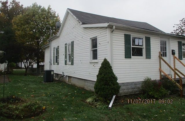 1st image of 530 W Division St