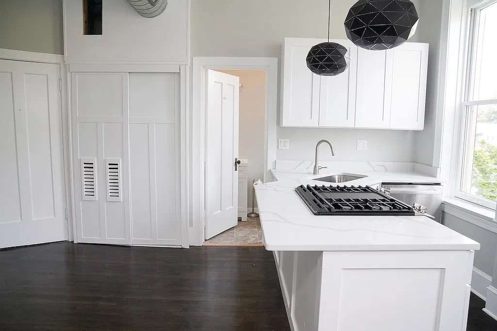 Astonishingly Beautiful 1 Bed, 1 Bath at Ashland + Addison (Lakeview) — Photo 4