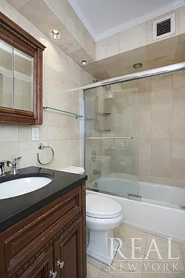 Rented by REAL New York | media 14