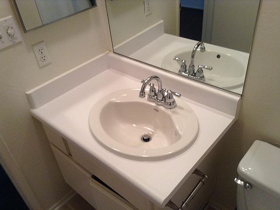 3rd image of 11659 Chandler Blvd APT 28