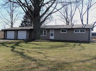 309 Woodlawn Dr, Wapakoneta, OH 45895