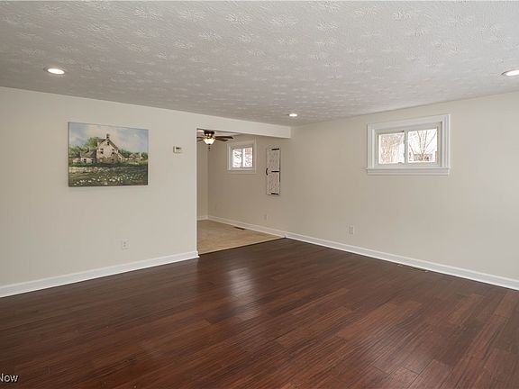 5th image of 3796 Sanford Dr