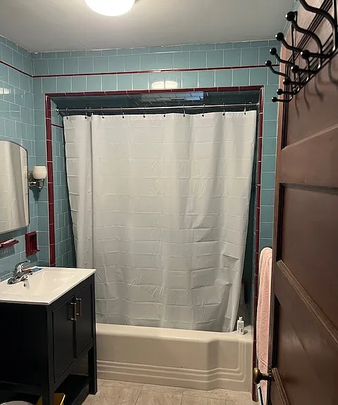 415 Blackstone St #5 — Photo 5