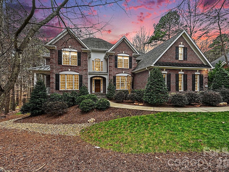 1st image of 134 Palmer Marsh Pl