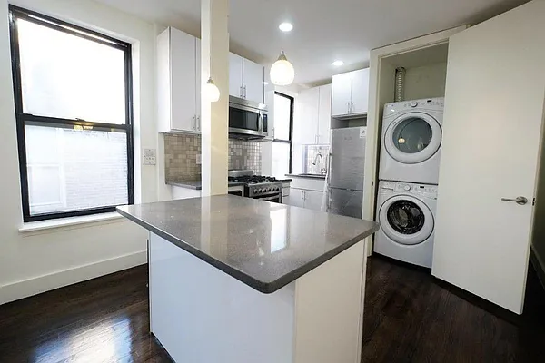 Rented by Ledvech Group | media 19