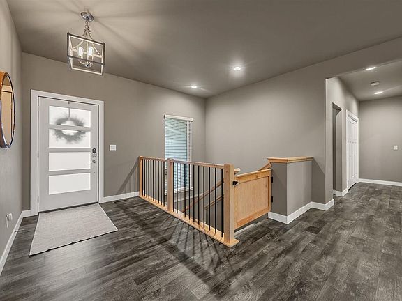 3rd image of 1915 Timber Wolf Dr