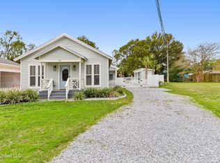 410 Main St, Bay Saint Louis, MS 39520