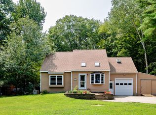 138 Gully Oven Rd, Lebanon, ME 04027