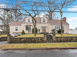 137 Tesiny Ave, Bridgeport, CT 06606