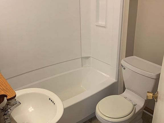 4th image of 3104 Coit Ave NE APT 2