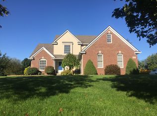 6800 Goldwin Dr, Brighton, MI
