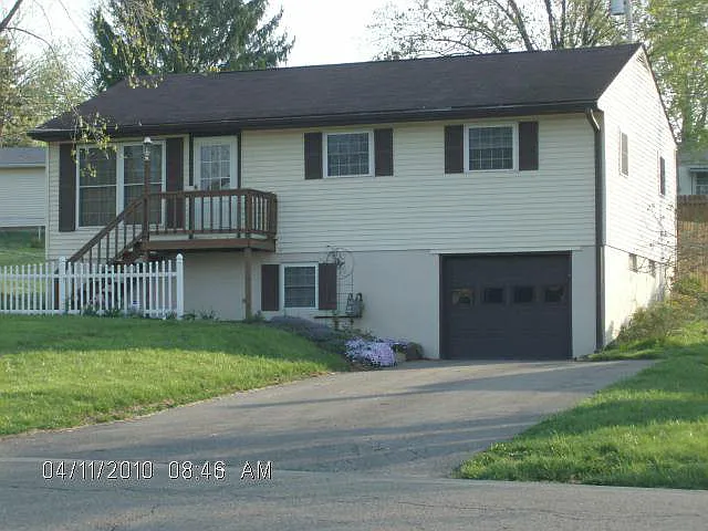 23 Page Rd photo 1