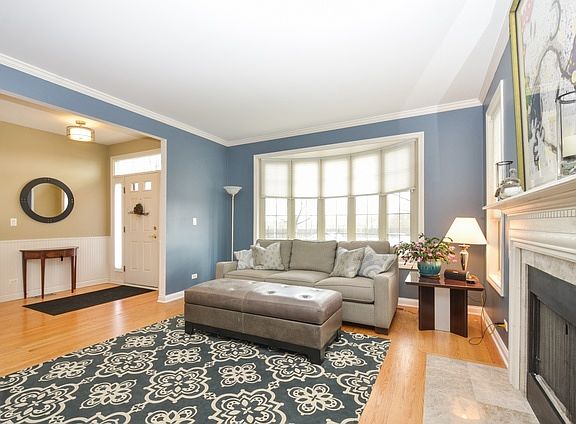3rd image of 2634 W Lake Ave