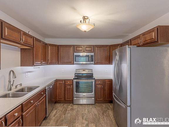 3rd image of 3900 Kensington Ave