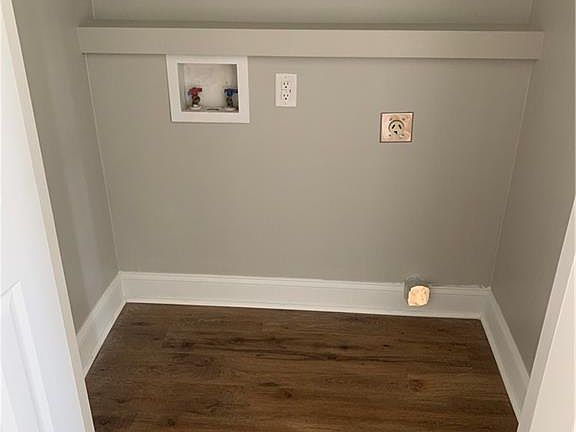5th image of 401 Greenwood St