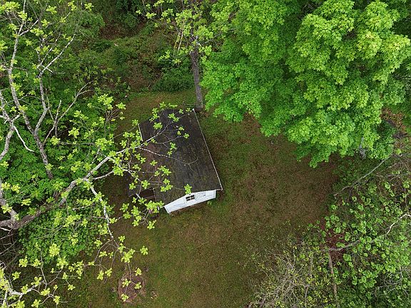 26th image of 16874 Trough Creek Dr