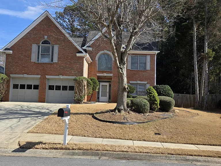 100 Silver Water Ct — Photo 3