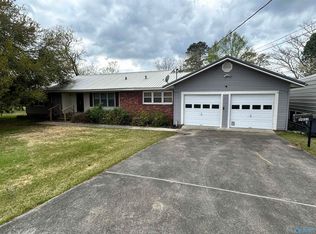 1405 Lonesome Bend Rd, Gadsden, AL 35903