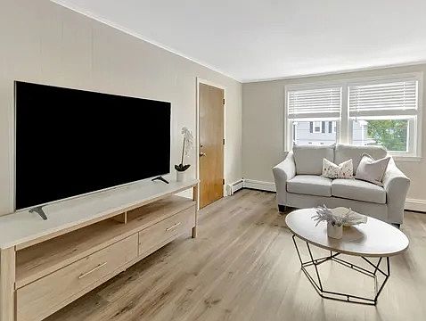 5th image of 24 River St APT B
