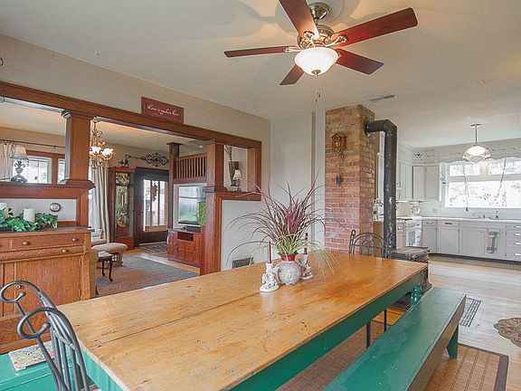 2nd image of 1456 Nutmeg Ave