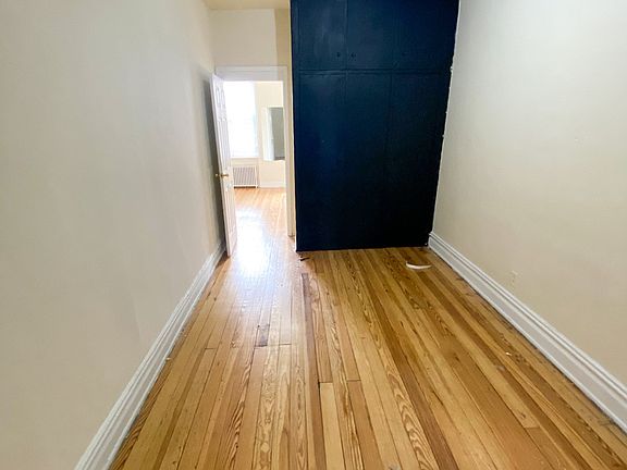 4th image of 30-10 45th St #2L