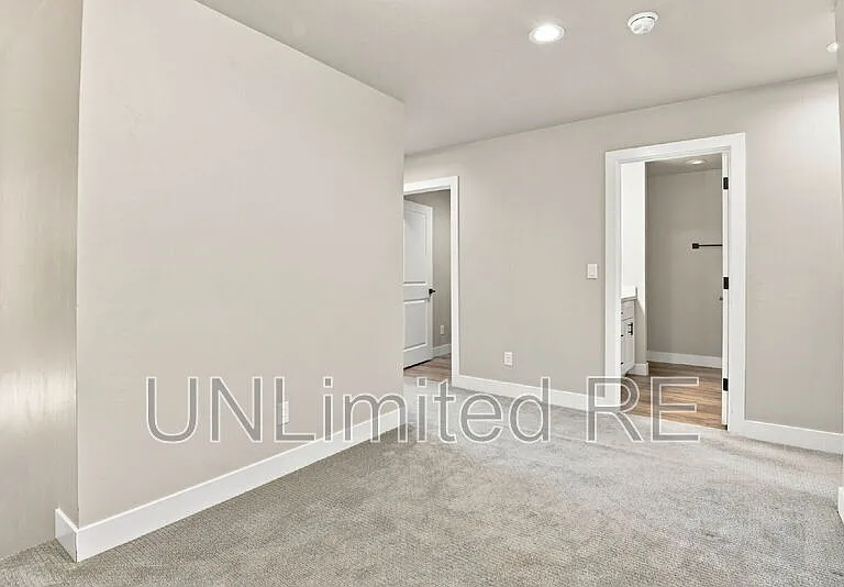12249 Curtis Ct — Photo 29